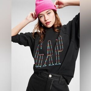 GAP Sweatshirt with rainbow logo
